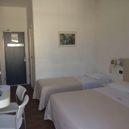 Nettuno Ξενοδοχείο Πέζαρο