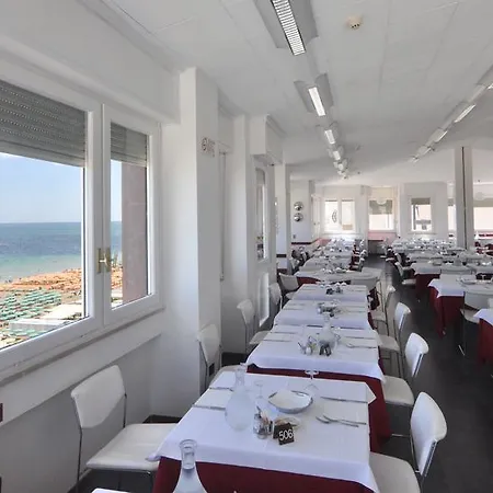 Nettuno Otel 3*